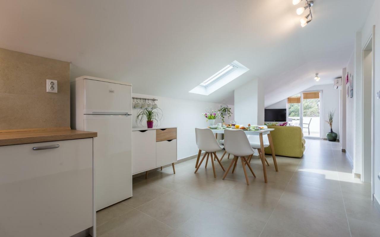 Apartment Deni Krk Town Luaran gambar