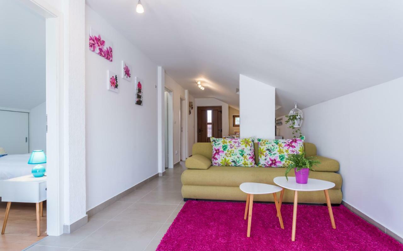 Apartment Deni Krk Town Luaran gambar