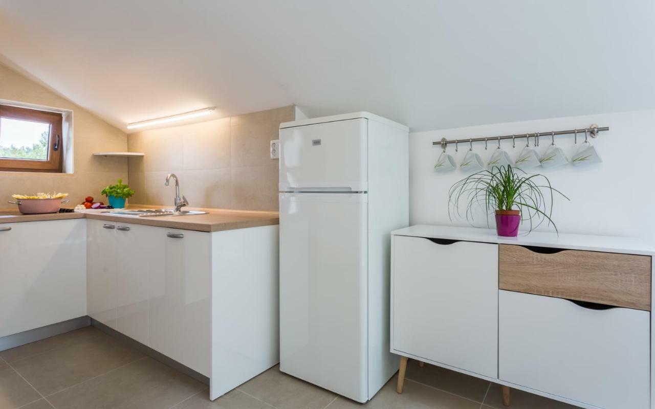 Apartment Deni Krk Town Luaran gambar