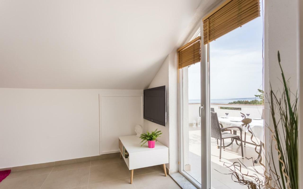 Apartment Deni Krk Town Luaran gambar